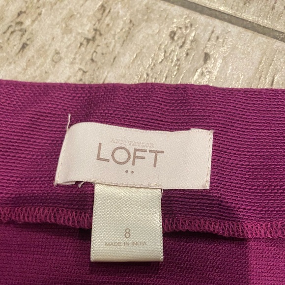 Cute magenta mini skirt! - Picture 3 of 3